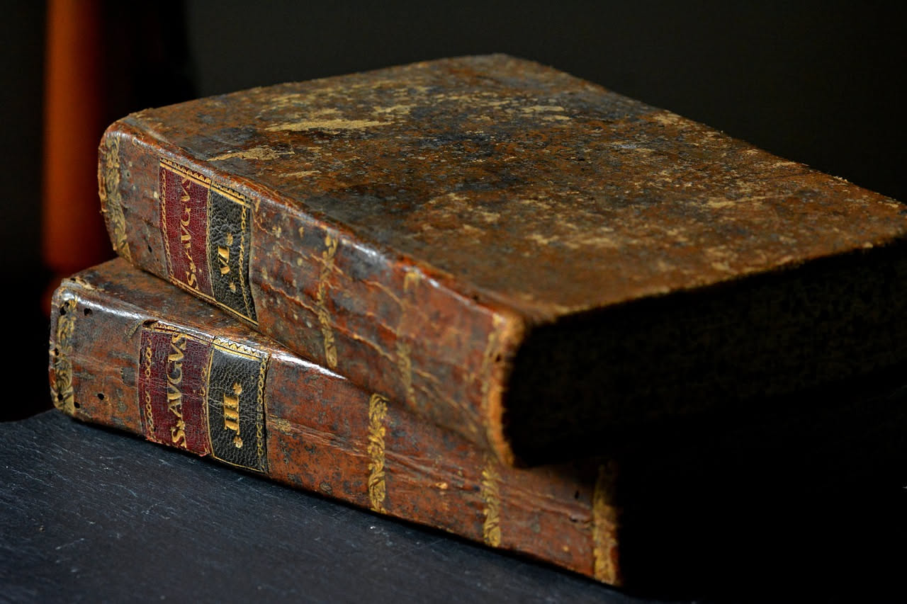 Bottega di restauro libri a Firenze: il piano normativo passo dopo passo