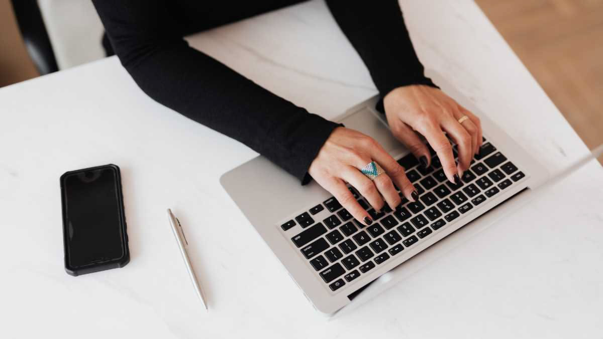 Come usare l'AI per scrivere un curriculum che non finisca nel cestino